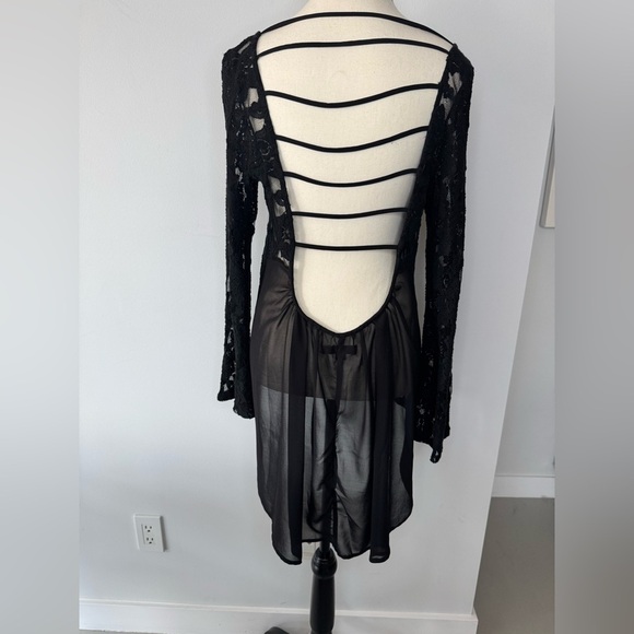 Rehab Black Lace Cut Out Blouse - Picture 3 of 17